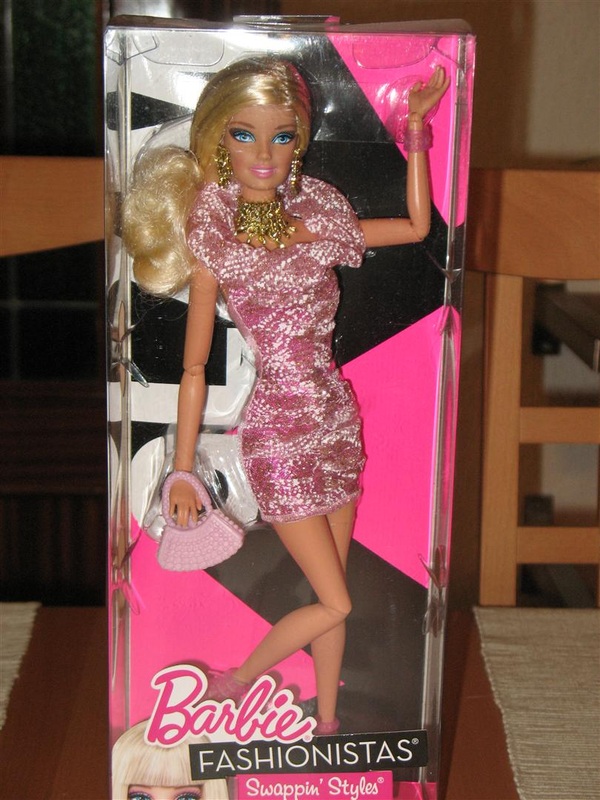 2011 Barbie Fashionistas Swappin Styles Sweetie Doll